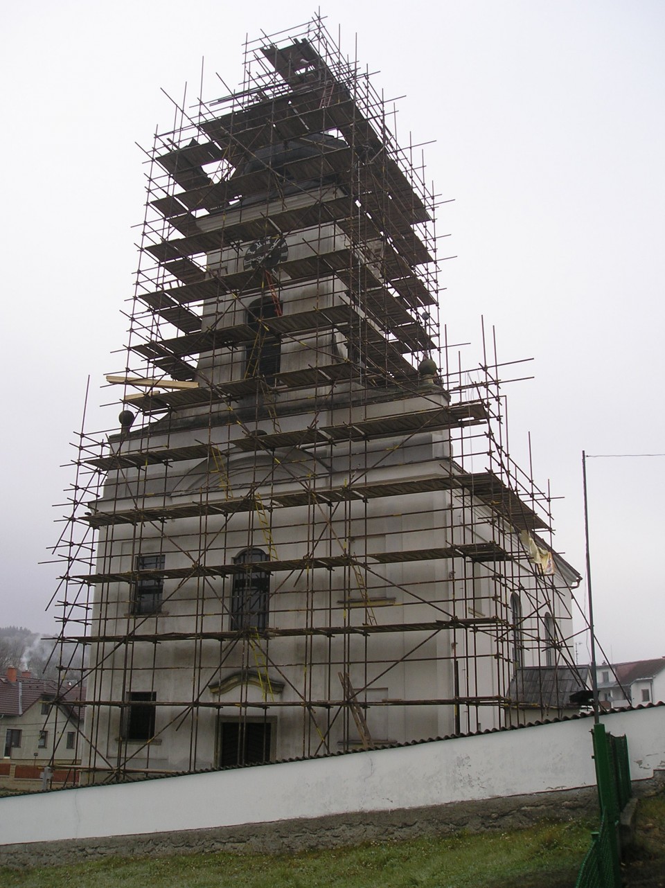 kostel věž