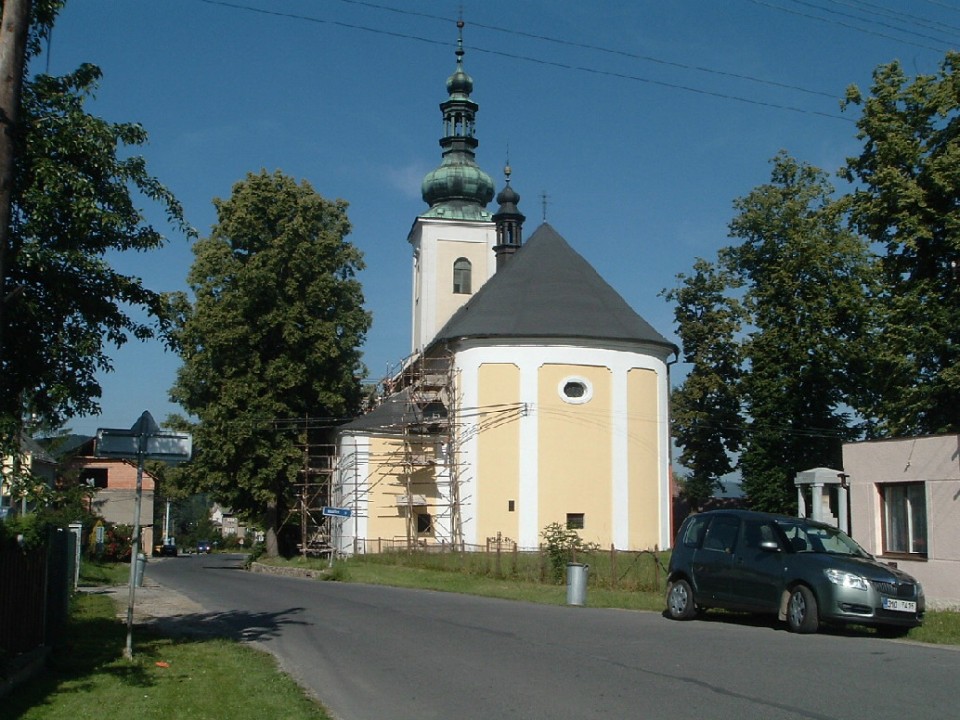 Kostel-fasáda